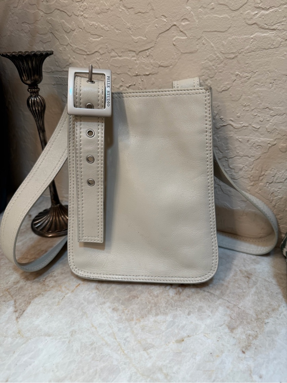 Pelle Studio Wilson Letaher light taupe bag